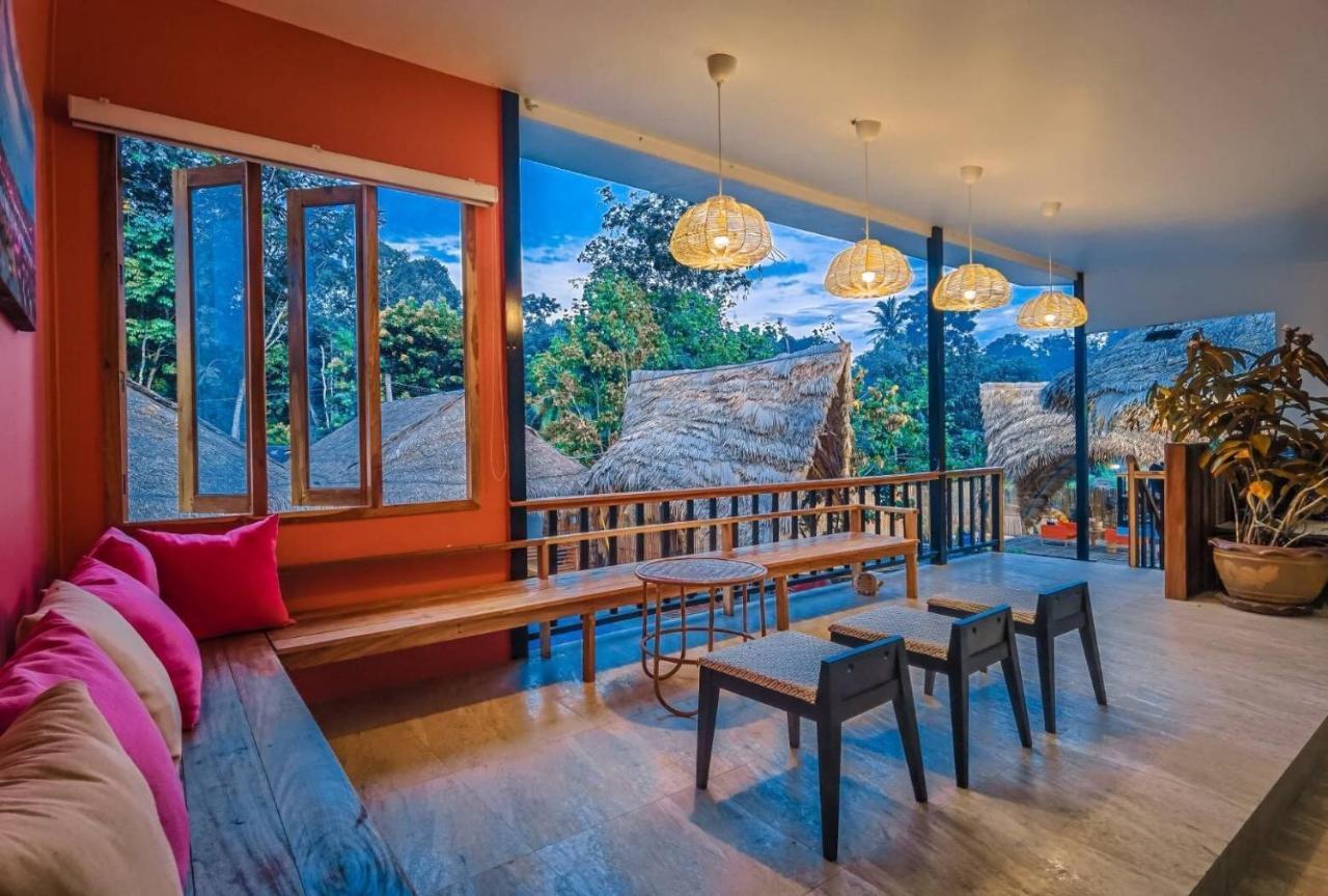 Varni Homestay Phatthalung Eksteriør billede