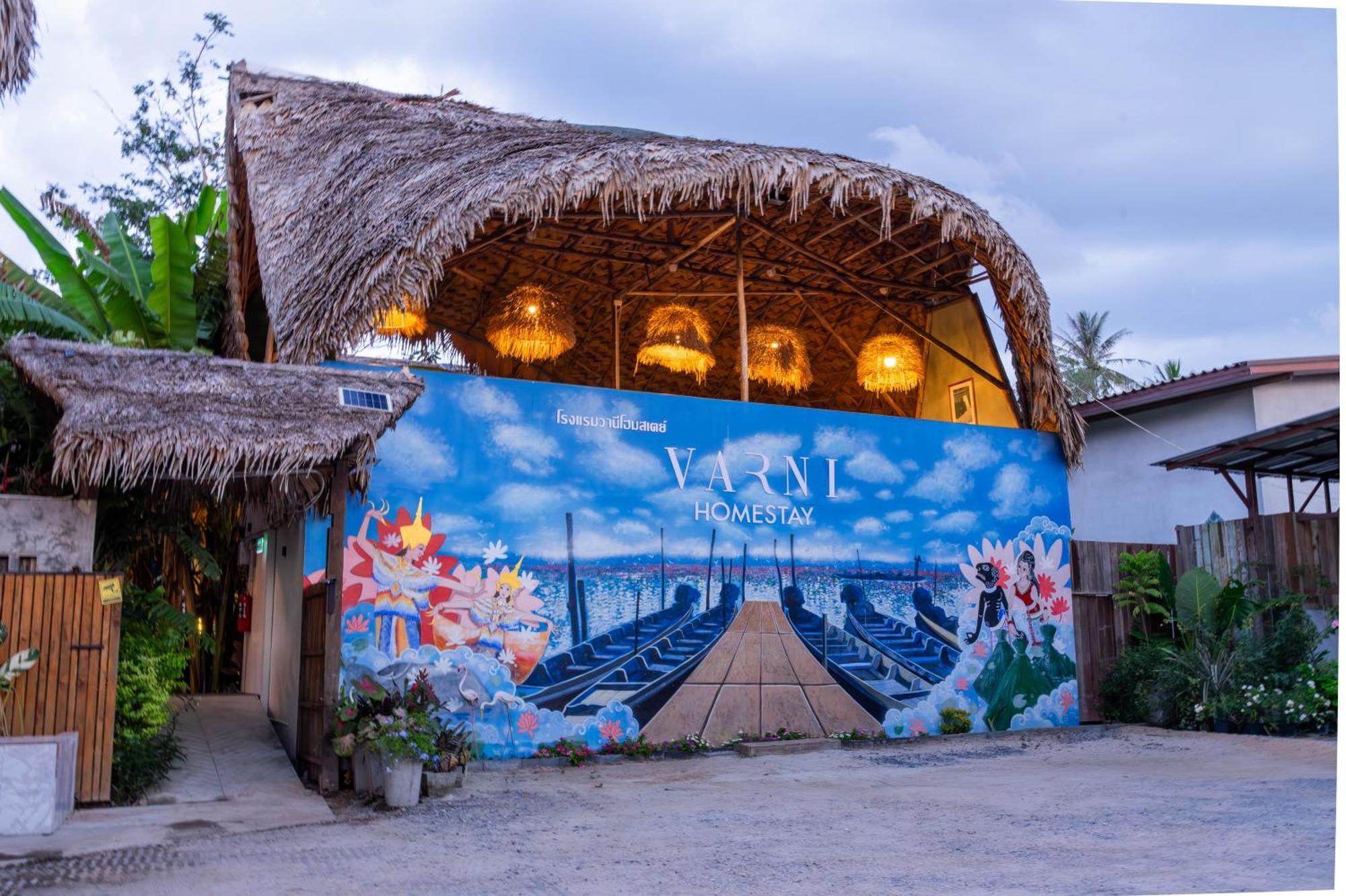 Varni Homestay Phatthalung Eksteriør billede